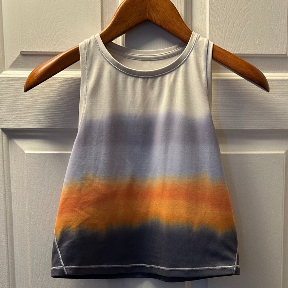 Athleta Shanti Printed Crop Tank Ombre Sunset White/Blue/Orange, Size M